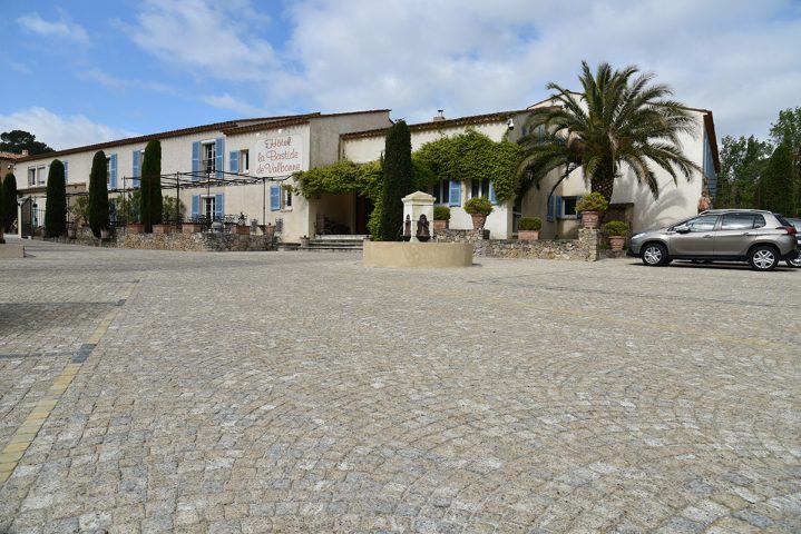 HOTEL “La Bastide” – Valbonne (Francia) - Pavesmac